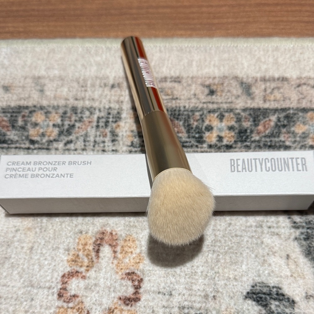 Beautycounter Cream Bronzer Brush with Gold Handle